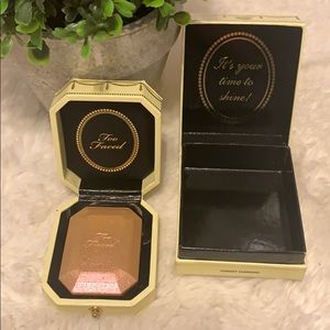 Too Faced Cosmetics- Diamond light highlighter